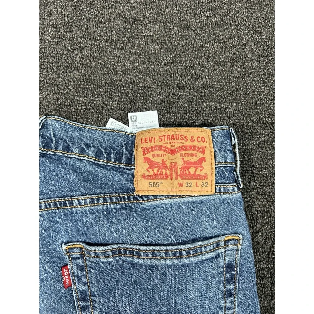 Levi's 505 Jeans Men's 32x32 (Fits‎ 32x31) Blue Denim Straight Leg Medium Wash